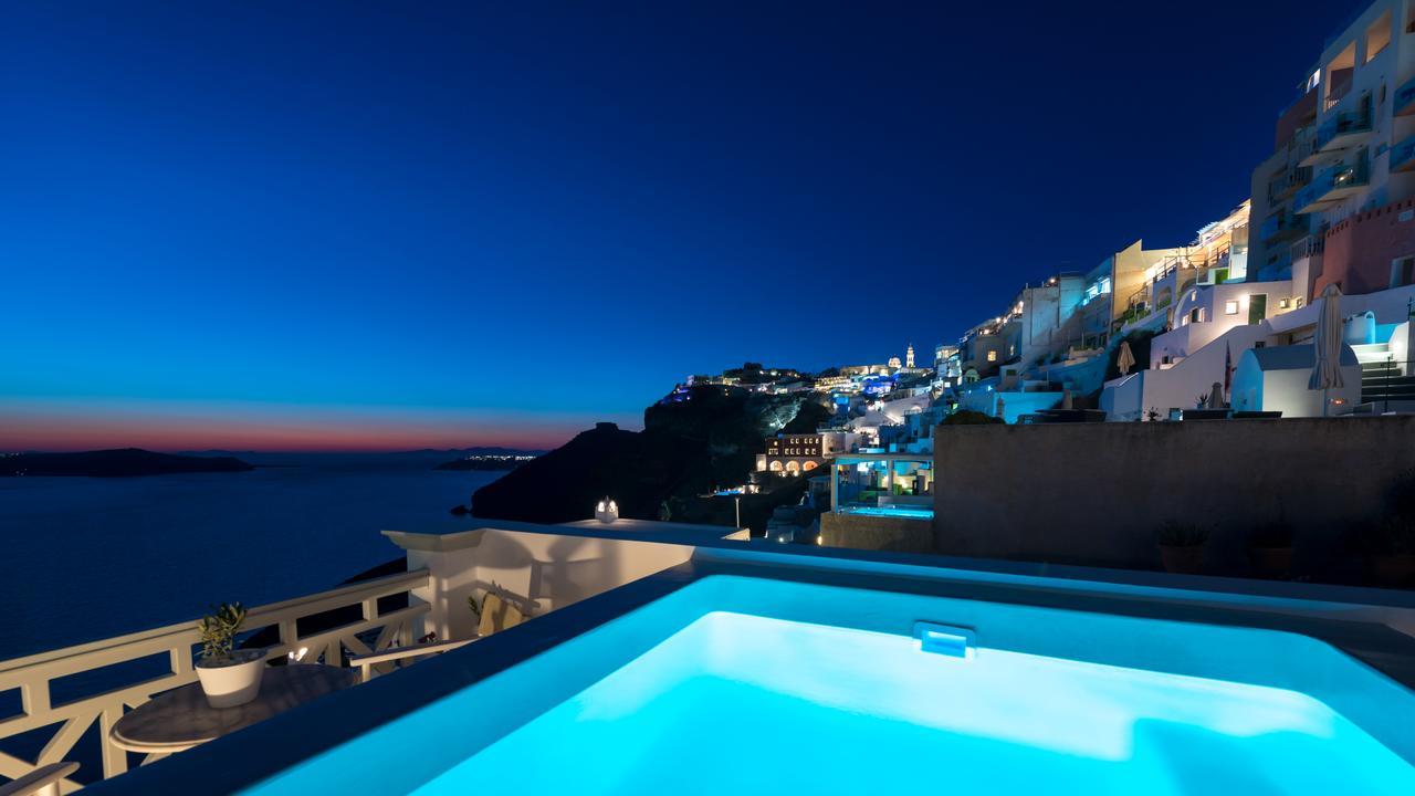 Iriana Suites Fira  Esterno foto